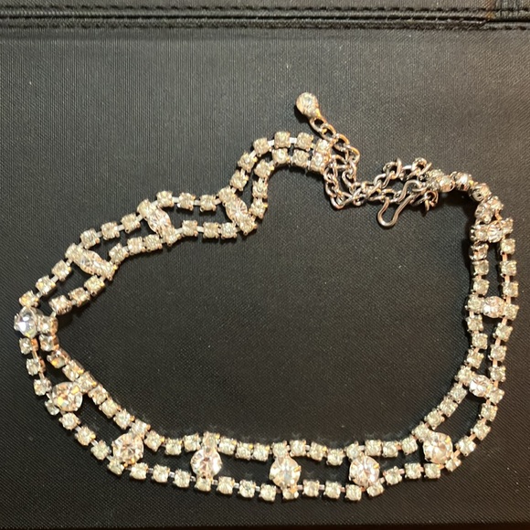 Elegant Rhinestone Choker - Picture 2 of 3